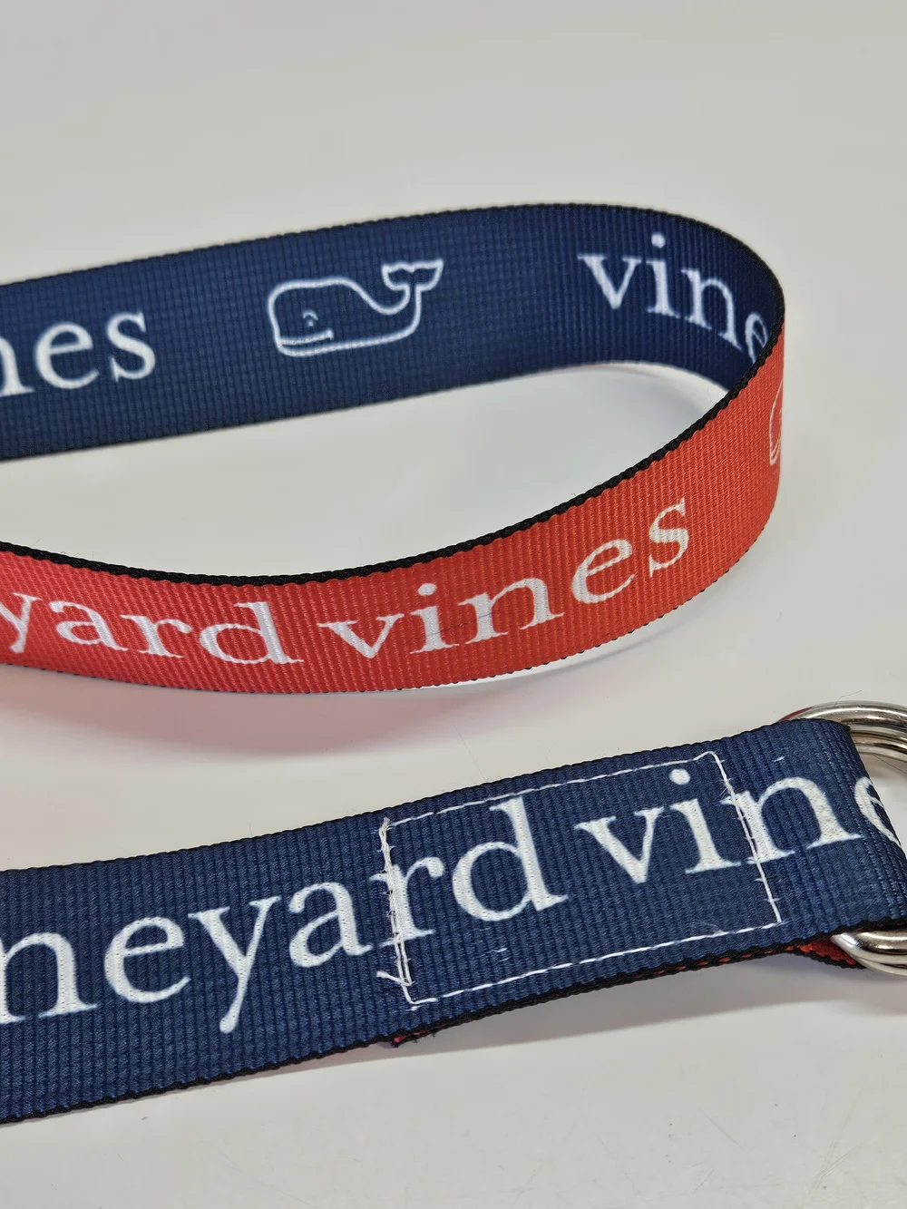 Vineyard Vines Signature Whale Reversible Red Blue Logo D-Ring Belt Unisex 38